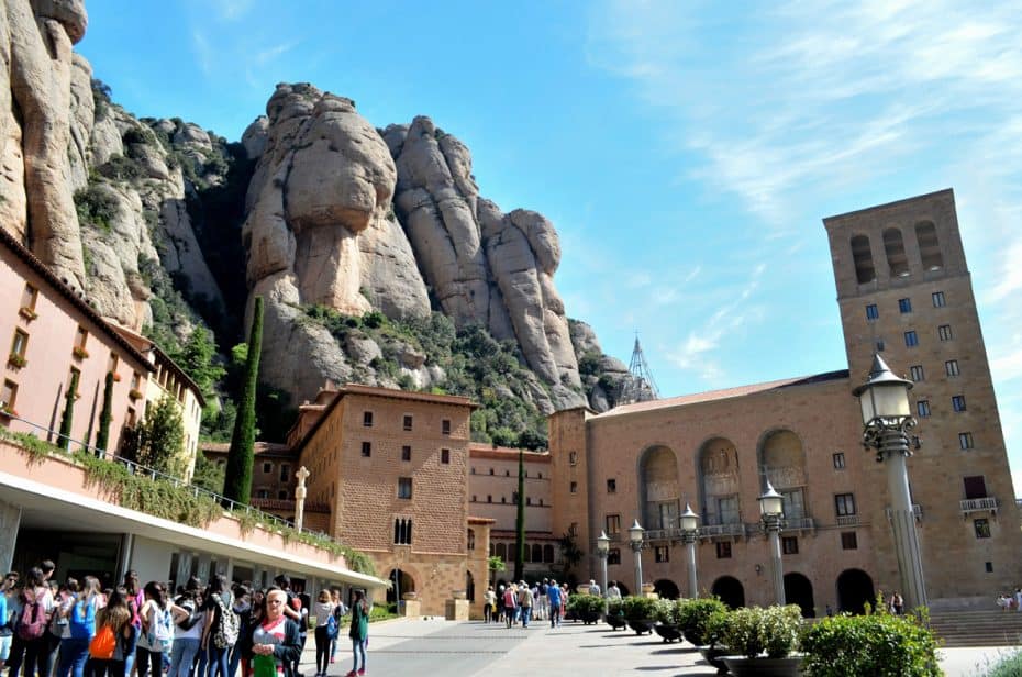 montserrat barcelona tour