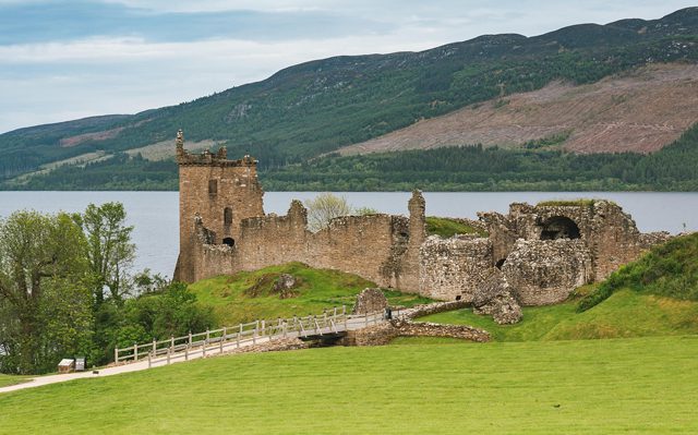 beautiful castles in europe