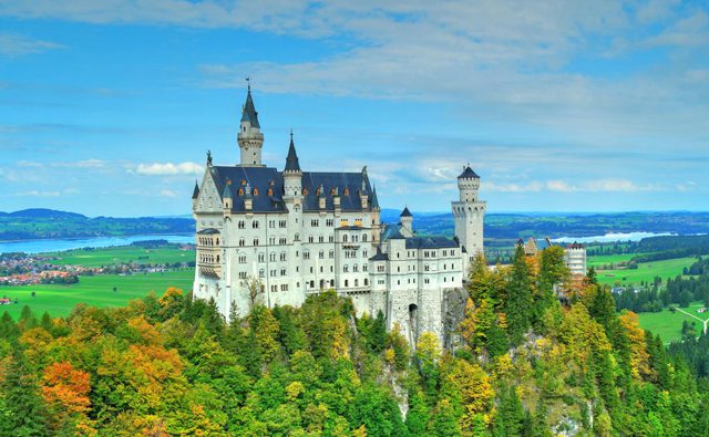 beautiful castles in europe