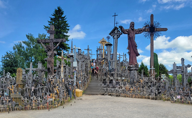 hill of crosses lithuania